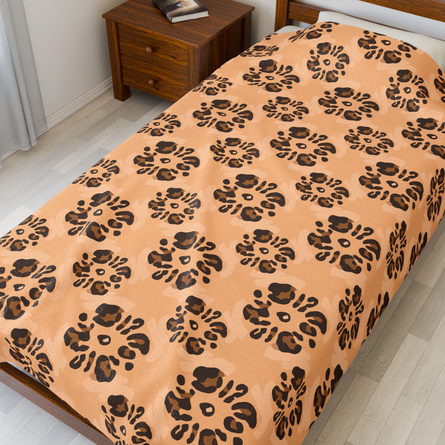 Plush Blanket - Unique Leopard Print Design